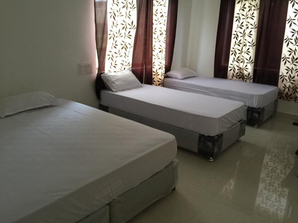 Lotus Residency Otel Bodh Gaya Dış mekan fotoğraf